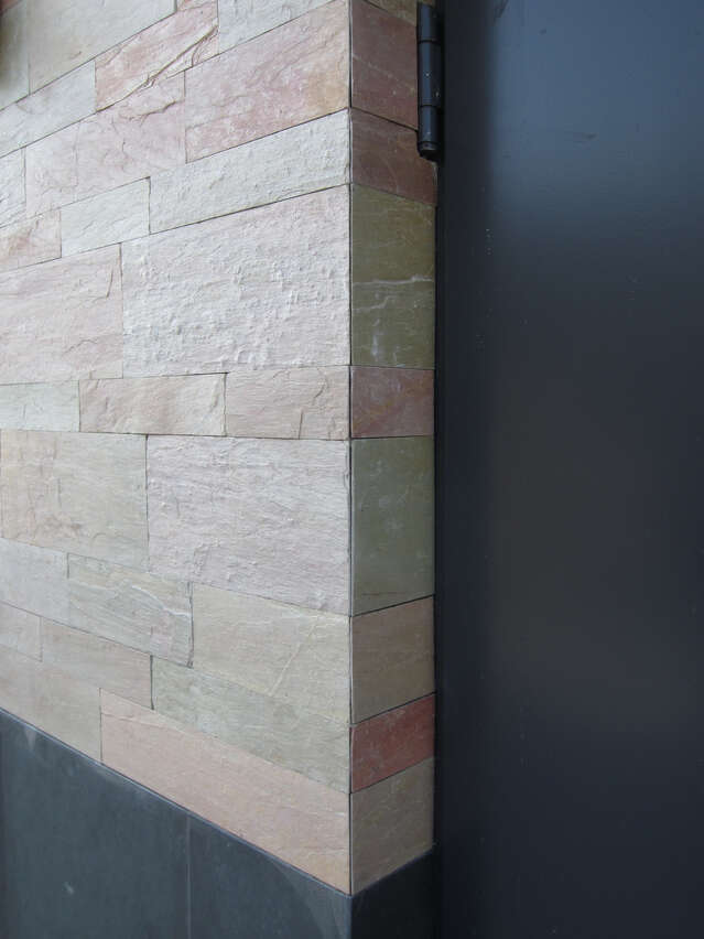 Naturstein Quarzit Sarazza Schiefer bruchroh