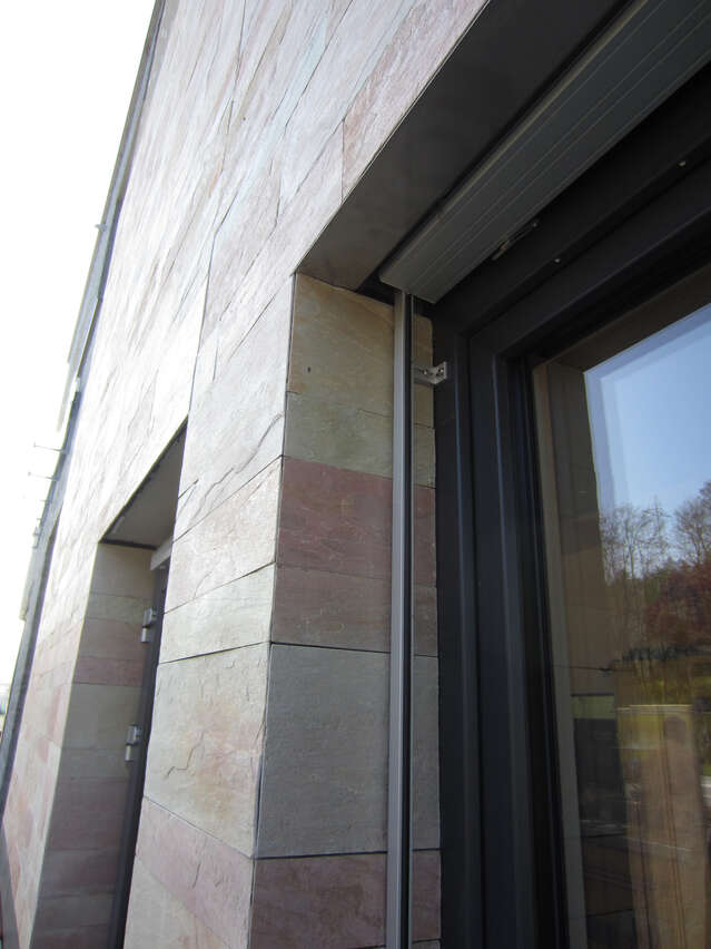 Naturstein Quarzit Sarazza Schiefer bruchroh